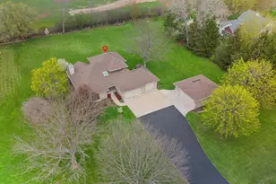 3022 Fairwinds Dr, Neenah, WI 54956 - Photo 60