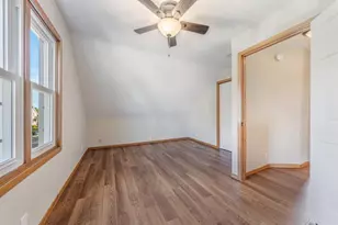1421 Cedar St, Oshkosh, WI 54901 - Photo 22