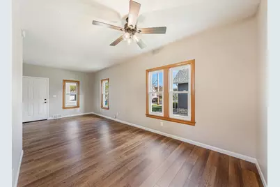 1421 Cedar Street, Oshkosh, WI 54901 - Photo 10