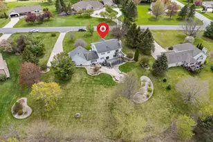 W8078 Hillcrest Ct, Hortonville, WI 54944 - Photo 14