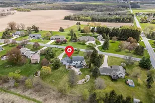W8078 Hillcrest Ct, Hortonville, WI 54944 - Photo 12
