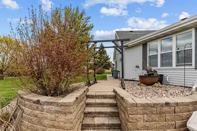 W8078 Hillcrest Court, Hortonville, WI 54944 - Photo 70
