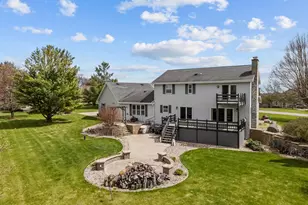 W8078 Hillcrest Ct, Hortonville, WI 54944 - Photo 20