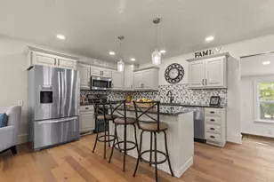 317 Hewitt St, Neenah, WI 54956 - Photo 12