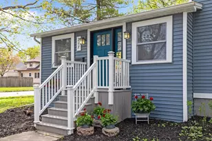 317 Hewitt St, Neenah, WI 54956 - Photo 4