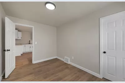 307 Ogden Street, Marinette, WI 54143 - Photo 18