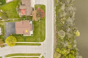 2228 Lost Dauphin Rd, De Pere, WI 54115 - Photo 42