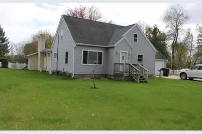 212 Highview Avenue, Shawano, WI 54166 - Photo 1