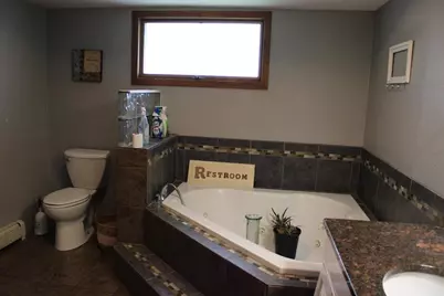 212 Highview Avenue, Shawano, WI 54166 - Photo 6