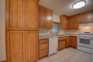 N280 Eastowne Ln, Appleton, WI 54915 - Photo 12