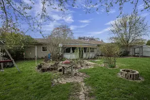206 S Midpark Dr, Appleton, WI 54915 - Photo 4