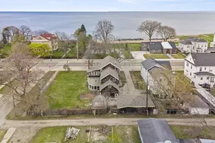 335 1st St, Menominee, MI 49858 - Photo 74
