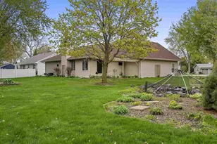 2298 Lost Dauphin Rd, De Pere, WI 54115 - Photo 56