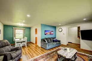 1235 S Westhaven Dr, Oshkosh, WI 54904 - Photo 6