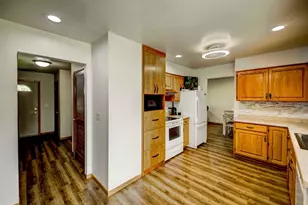 1235 S Westhaven Dr, Oshkosh, WI 54904 - Photo 20