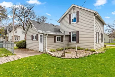 646 1st Street, Menasha, WI 54952 - Photo 8