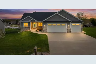 306 Ashtin Way, Hortonville, WI 54944 - Photo 2