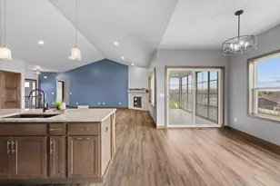 306 Ashtin Wy, Hortonville, WI 54944 - Photo 14