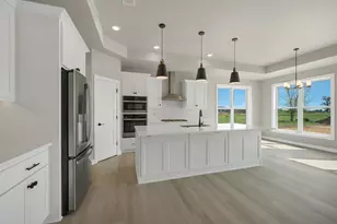 2025 Everett Dr, De Pere, WI 54115 - Photo 12