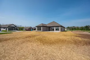 2025 Everett Dr, De Pere, WI 54115 - Photo 46
