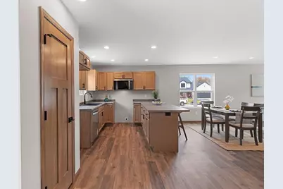 1801 Southland Lane, New London, WI 54961 - Photo 6