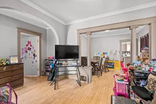 438 W 9th Ave, Oshkosh, WI 54901 - Photo 8