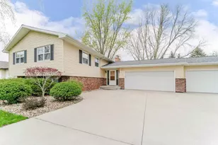 5154 Village Rd, Butte Des Morts, WI 54927 - Photo 34
