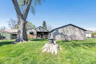 982 Holzer Street, Green Bay, WI 54303 - Photo 20