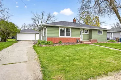 946 4th Street, Menasha, WI 54952 - Photo 2
