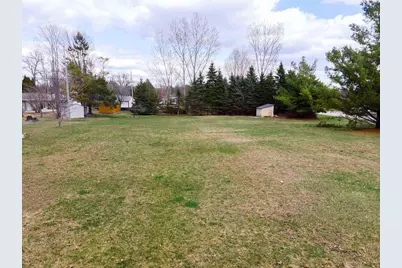 2525 Breezewood Lane, Neenah, WI 54956 - Photo 1