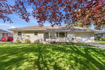 18 St Josephs Lane, Fond du Lac, WI 54935 - Photo 2