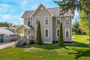 318 W Nye St, Hortonville, WI 54944 - Photo 30