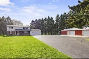 6911 Fahley Rd, Oshkosh, WI 54904 - Photo 1