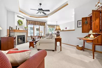 2508 Waterford Court, Neenah, WI 54956 - Photo 8