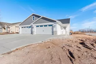 1901 Hidden Hollow Ln, Manitowoc, WI 54220 - Photo 26