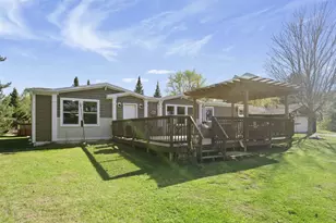 W3059 Hilltop Rd, Marinette, WI 54143 - Photo 2