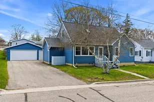 140 8th Pl, Sturgeon Bay, WI 54235 - Photo 32