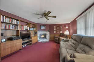 413 S Good Hope Rd, De Pere, WI 54115 - Photo 4