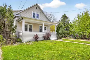 355 Oak St, Menasha, WI 54952 - Photo 2