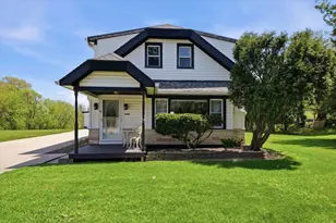 7684 N 107th St, Milwaukee, WI 53224 - Photo 34