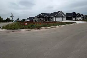 1376 Kenzie Ct, De Pere, WI 54115 - Photo 22