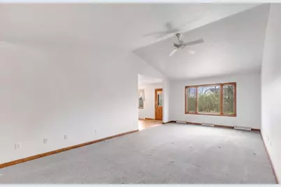 1072 Traboh Court, De Pere, WI 54115 - Photo 8