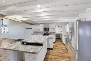 N5699 Maders Cir, Shawano, WI 54166 - Photo 6