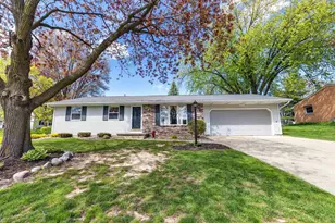 1404 Cormier Rd, Green Bay, WI 54311 - Photo 1
