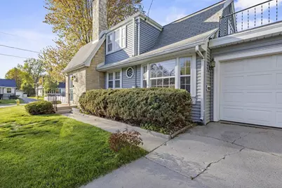 903 Allouez Place, Green Bay, WI 54301 - Photo 8