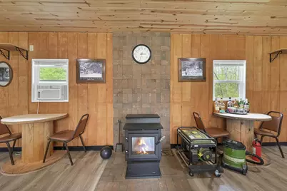 W13670 Brooks Lane, Crivitz, WI 54114 - Photo 8