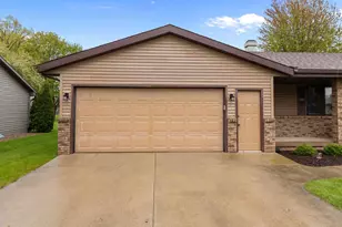 W2572 Colonial Ct, Appleton, WI 54915 - Photo 48
