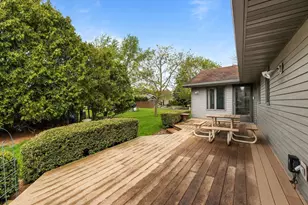 21 Kensington Ct, Appleton, WI 54915 - Photo 8