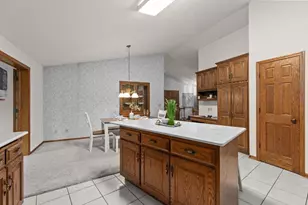 21 Kensington Ct, Appleton, WI 54915 - Photo 18