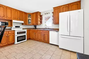 1236 E Glendale Ave, Appleton, WI 54911 - Photo 6